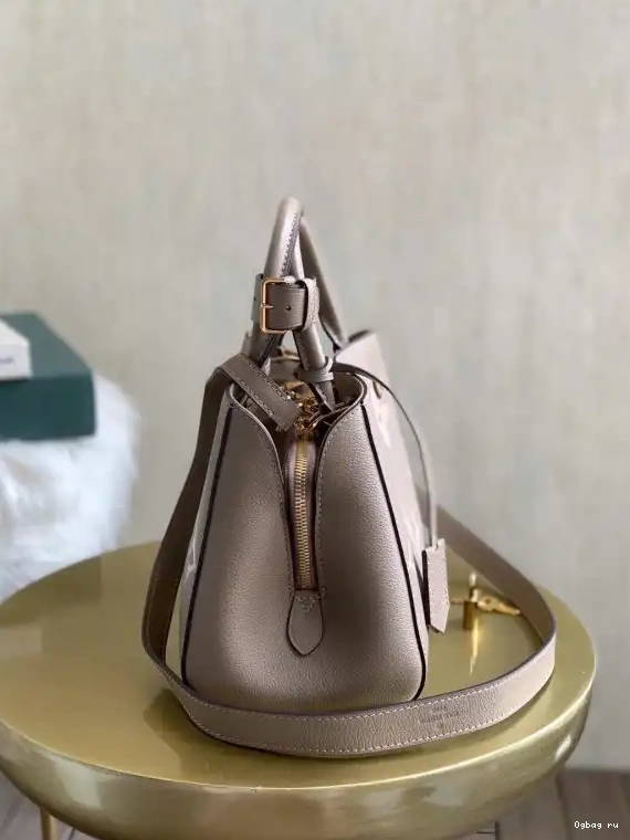 VUITTON LOUIS BB MONTAIGNE 0525